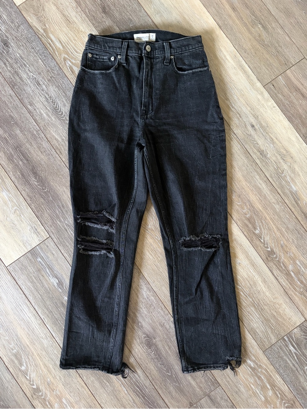 Abercrombie & Fitch Curve Love Ultra High-Rise Ankle Straight Black Jeans